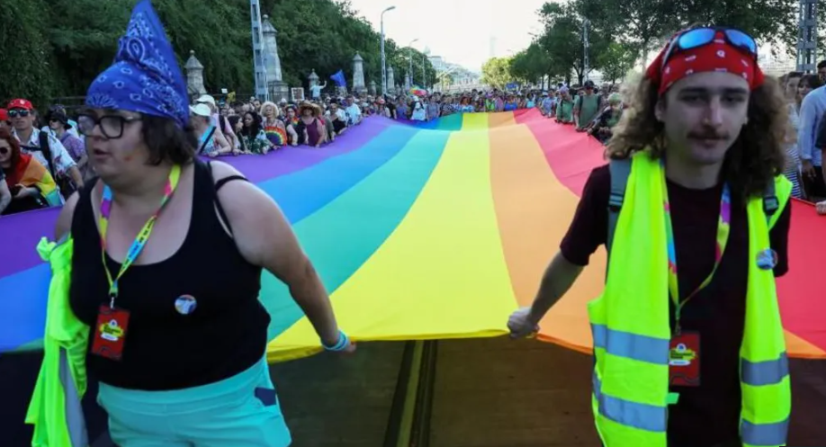 EU最高裁判所、ハンガリーの反LGBTQ法を欧州建国の価値観に反するとして破棄、歴史的な先例を示す