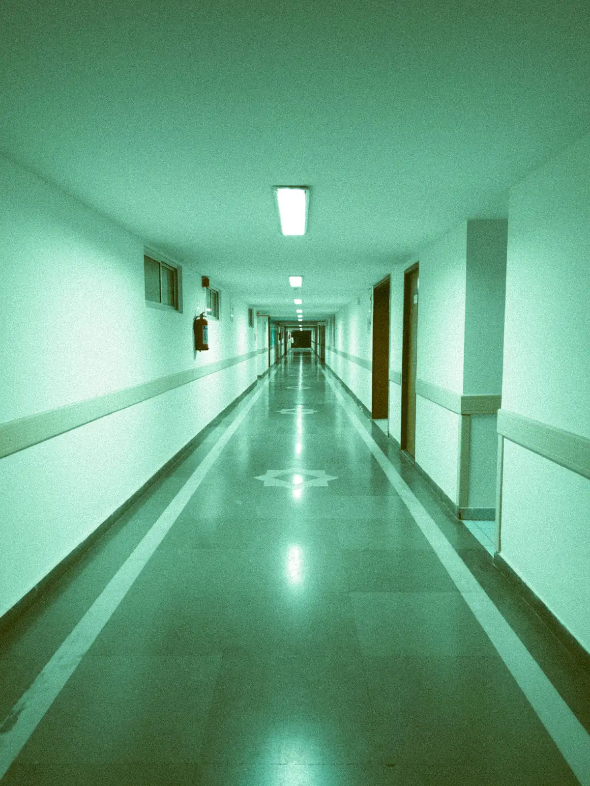 UK: NHS England bars trans people from wards matching gender identity